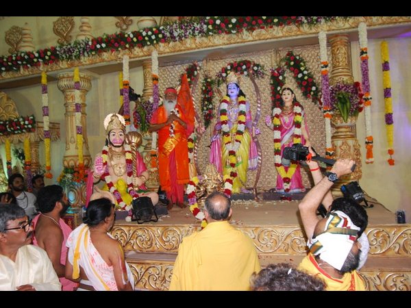 గిన్నిస్ బుక్‌లో హనుమాన్ చాలీసా పారాయణంకు చోటు