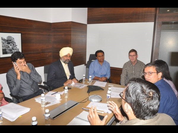 మంత్రి కేటీఆర్‌‌తో అమెజాన్‌ ప్రతినిధుల భేటీ