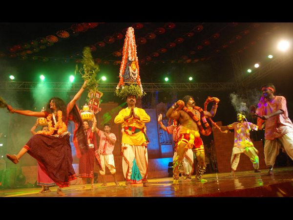 కళా ప్రదర్శనలు
