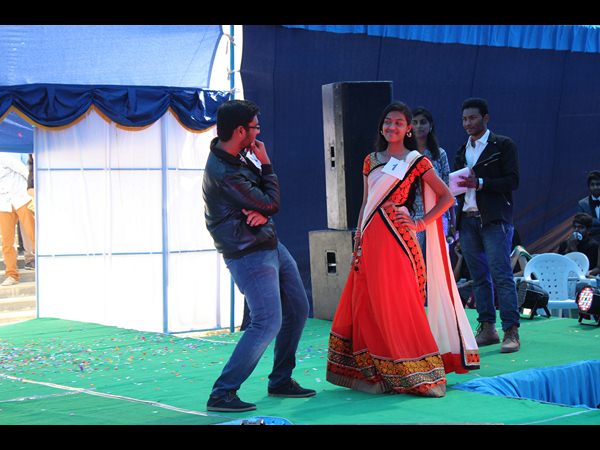 ఫ్రెషర్స్ డే