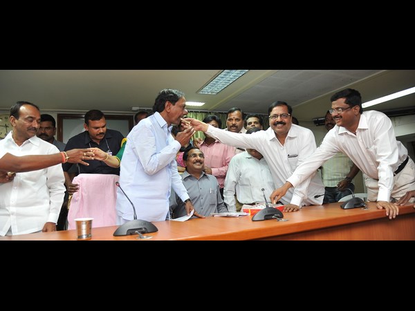 పీఆర్సీ పండుగ