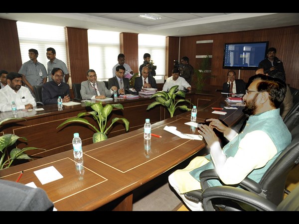 కేంద్రమంత్రులతో కెసిఆర్