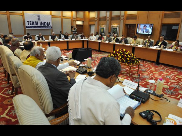  ప్రధాని మోడీ నివాసంలో నీతి ఆయోగ్ సమావేశం
