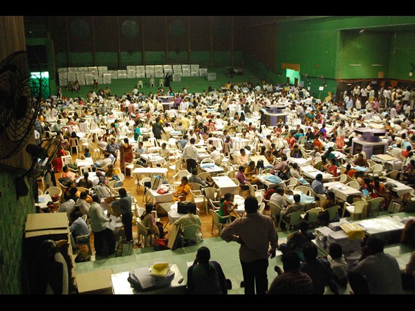 రాష్ట్రాలు, లోకసభ ఎన్నికలకు వేర్వేరు