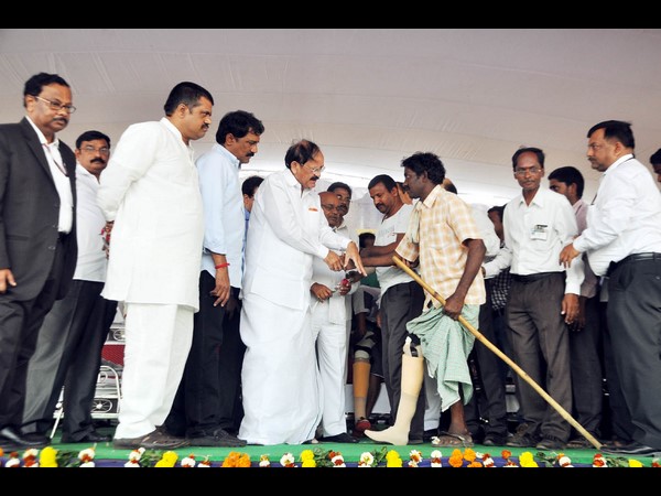 విశాఖలో వికలాంగుల ప్రాంతీయ క్రీడా మైదానం
