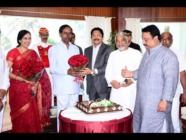 కేసీఆర్ కేసీఆర్