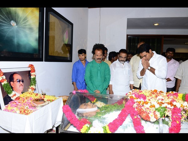 కెటిఆర్