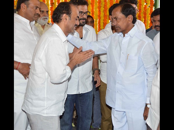 కెసిఆర్