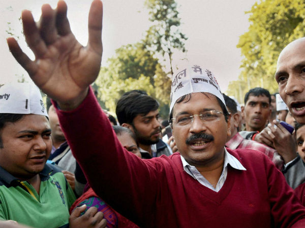 డర్టీ పాలిటిక్స్ డర్టీ పాలిటిక్స్