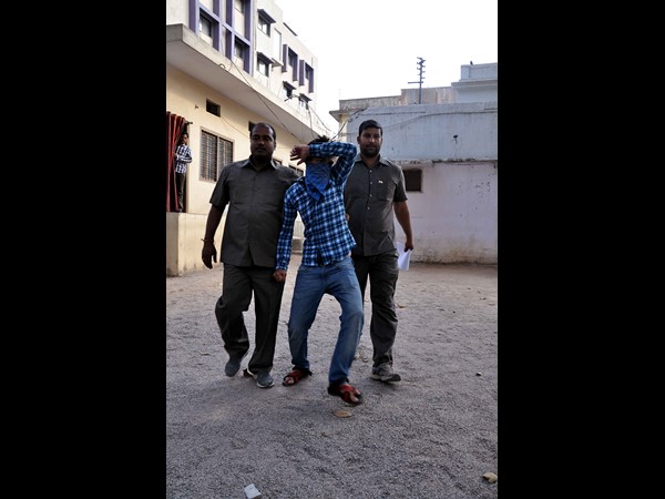 ఖలీఫా అరెస్ట్