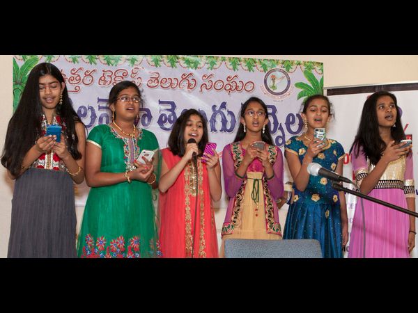 నెల నెలా వెన్నెల నెల నెలా వెన్నెల