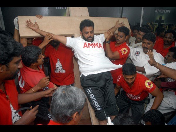  శిలువ వేసుకున్న అభిమానికి జయలలిత లేఖ