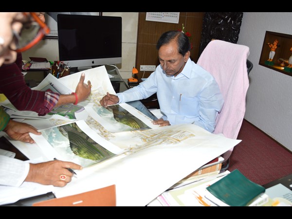 యాదగిరి గుట్టకు రూ. 100 కోట్లు