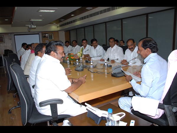 10 ఎకరాల్లో రూ.10 కోట్లతో యాదవ భవన్