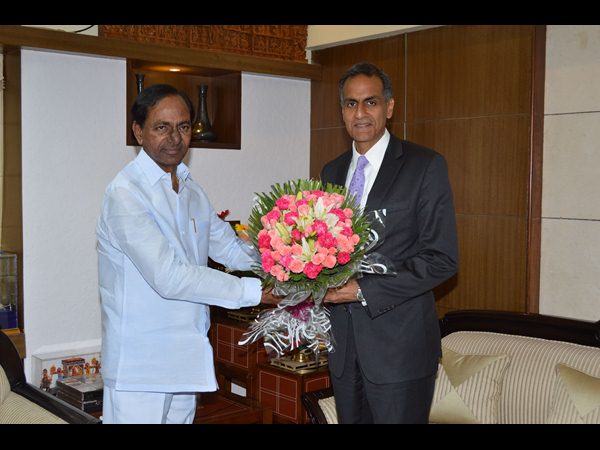 హైదరాబాద్‌కు ప్రాధాన్యం