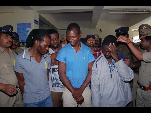  డ్రగ్ రాకెట్