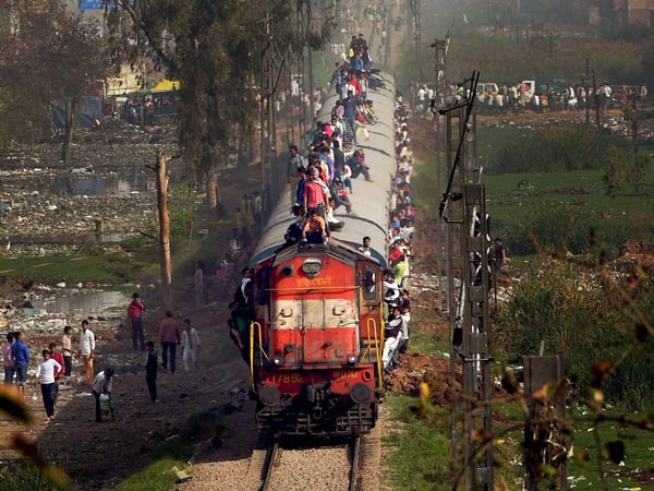 Railway Budget 2015: No Treat For Telugu States Railway Budget 2015: No Treat For Telugu States