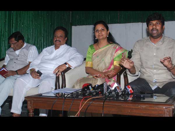 Supplementary Railway Budget will do justice to AP: Chandrababu, Kavitha happy Supplementary Railway Budget will do justice to AP: Chandrababu, Kavitha happy