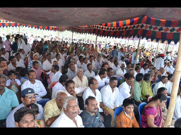 రైతులతో పవన్ కళ్యాణ్
