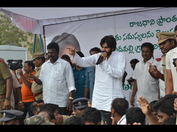 చంద్రబాబును విమర్శిస్తూ...