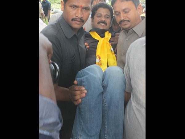  టీడీపీ ధర్నా