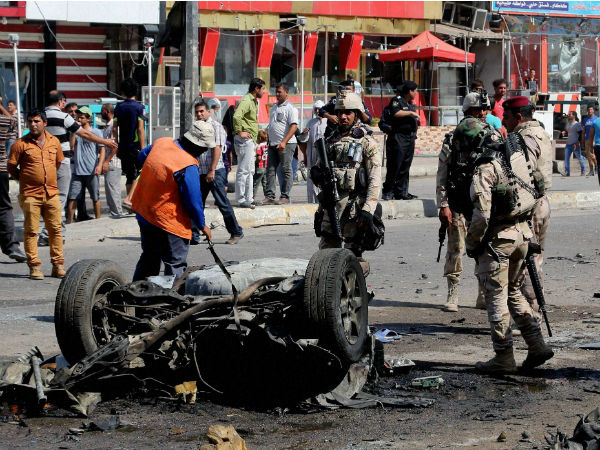 4 killed in twin blasts at a Christian locality in Pakistan's Lahore 4 killed in twin blasts at a Christian locality in Pakistan's Lahore