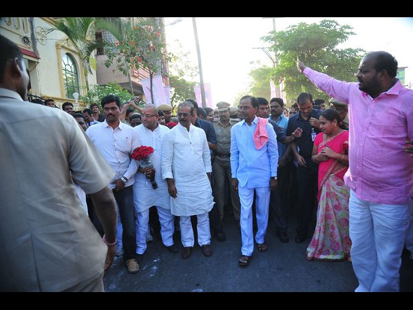 కెసిఆర్