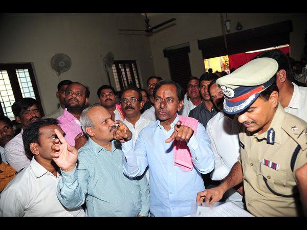 కెసిఆర్