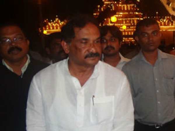 ప్రభుత్వం, పేదల కోసం శ్రమించారు.... జార్జ్ ప్రభుత్వం, పేదల కోసం శ్రమించారు.... జార్జ్