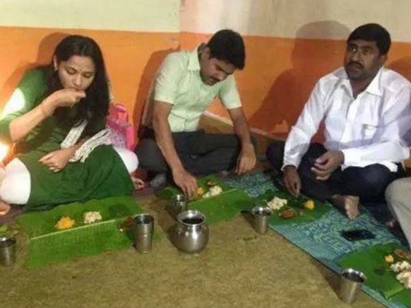 దలితురాలి ఇంటిలో సంగటి...... పచ్చడితో బోజనం దలితురాలి ఇంటిలో సంగటి...... పచ్చడితో బోజనం