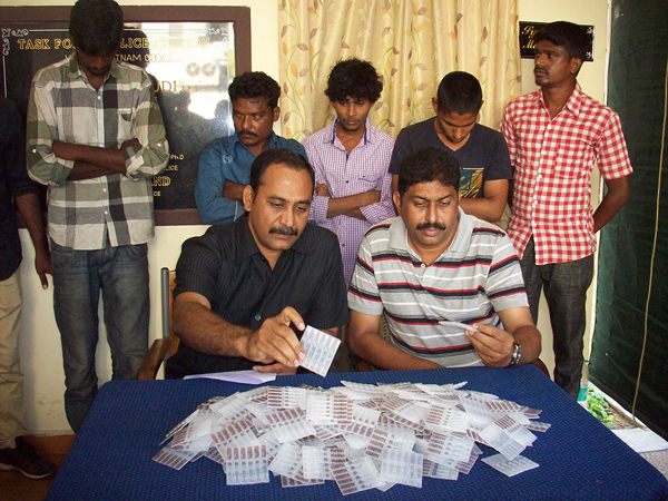 డ్రగ్ రాకెట్