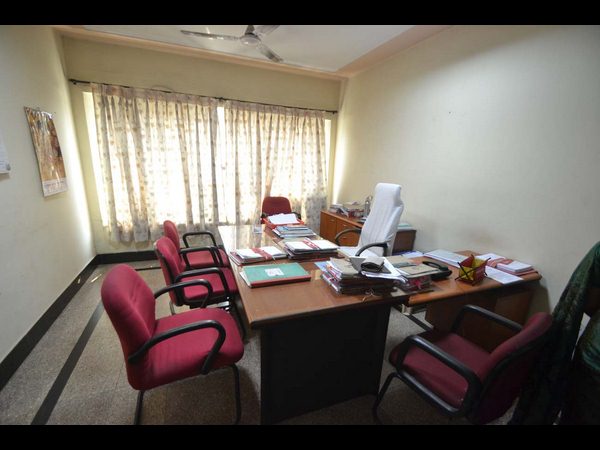 సెమీ ఫైనల్: రోడ్లన్నీ ఖాళీ, ఓటమి (ఫోటోలు)