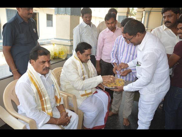 దుర్గమ్మ గుడి