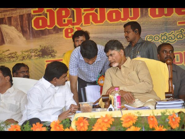 గోదావరి జలాల వాడకం..