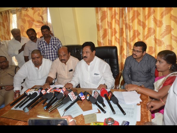 బాధితులనుద్దేశించి..