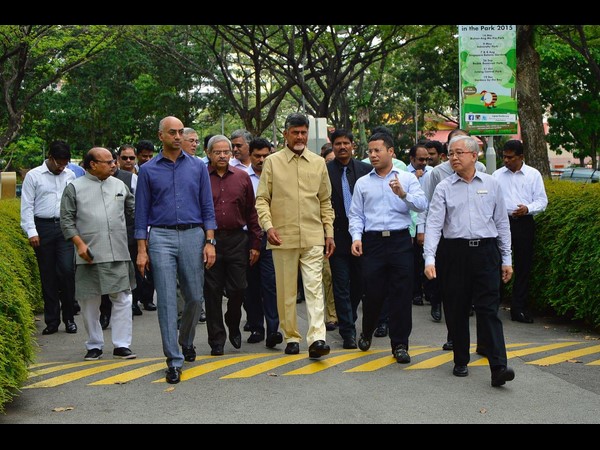 చంద్రబాబు బృందం