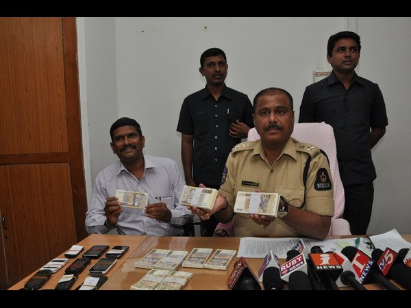 కాలం చెల్లిన కరెన్సీ