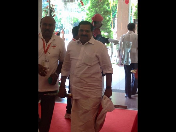 ఎవరైనా మాట్లడటానికి అవకాశం