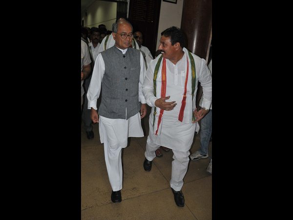  దిగ్విజయ్ సింగ్