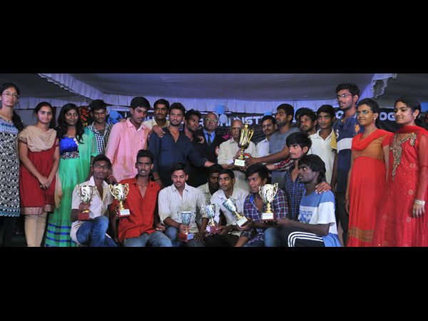 కాలేజ్ ఫెస్ట్