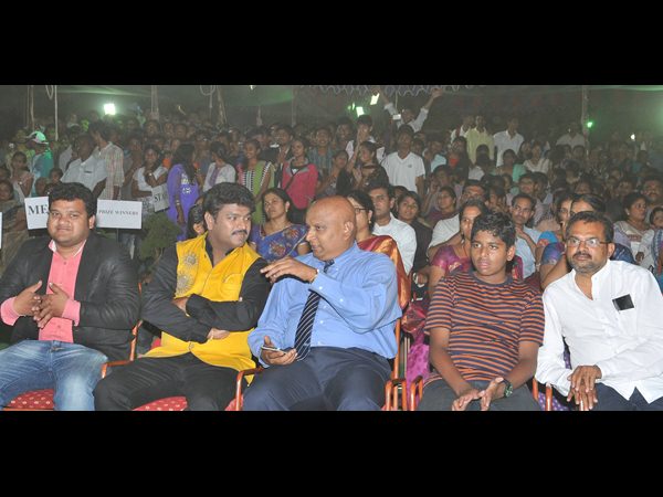 కాలేజ్ ఫెస్ట్