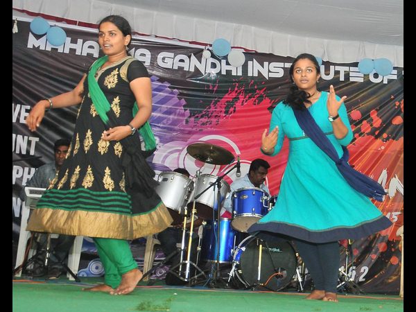 కాలేజ్ ఫెస్ట్