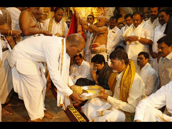 శ్రీవారి సేవలో 