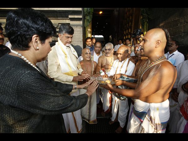 శ్రీవారి సేవలో 