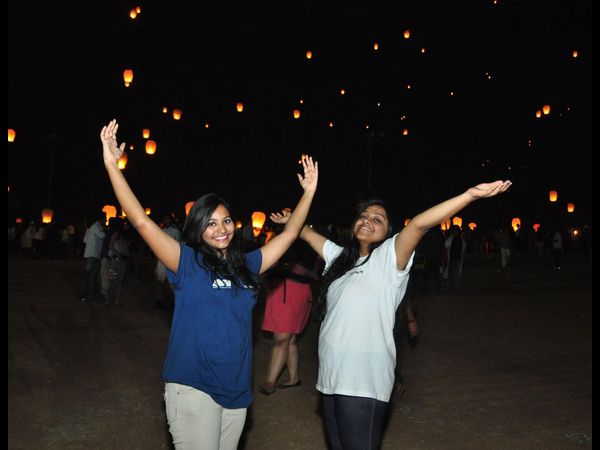  కన్నులపండవగా సాగిన స్కైలాంతర్లు ఉత్సవం