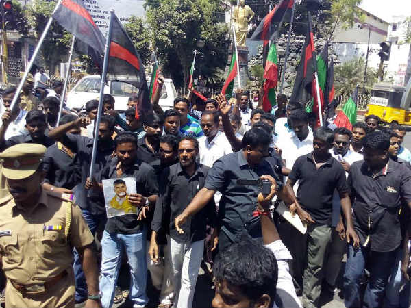 తమిళనాడులో నిరసన తమిళనాడులో నిరసన