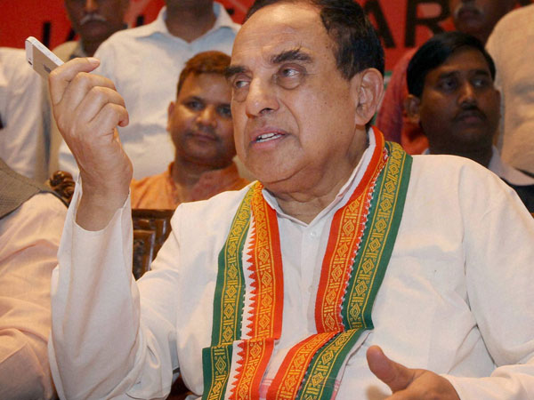 Subramanian Swamy launches Hindutva outfit 'Virat Hindustan Sangam' Subramanian Swamy launches Hindutva outfit 'Virat Hindustan Sangam'