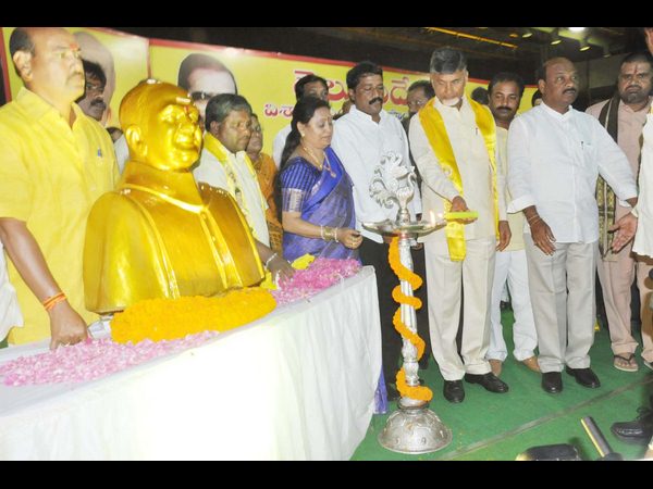  గంటా, అయ్యన్నలకు బాబు సీరియస్ వార్నింగ్