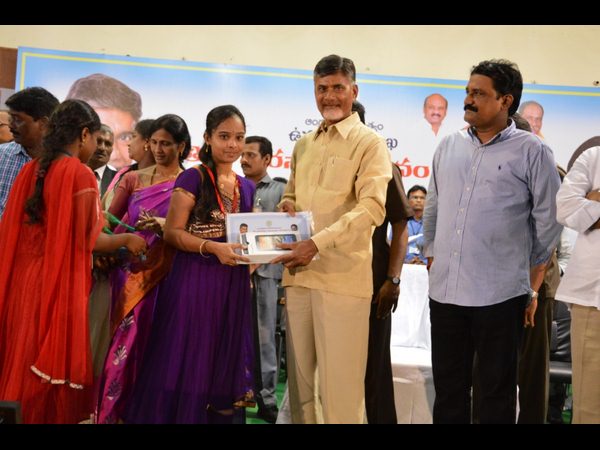  ప్రొఫెసర్ ఉద్యోగం ఇస్తానంటే వద్దన్నా: బాబు