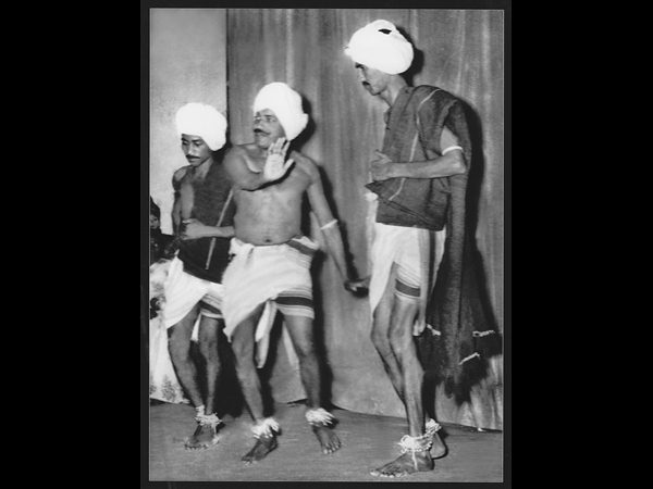 పోరాటంలో బుర్రకథలు..